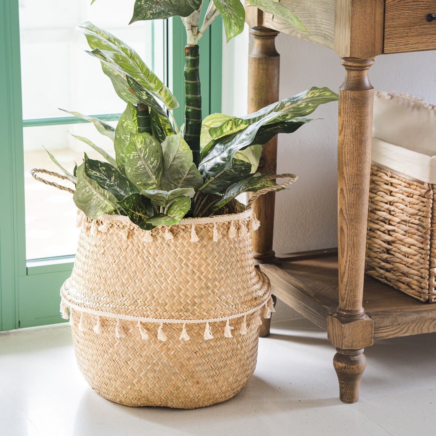 Beige Seagrass Wicker Planter With Tassels