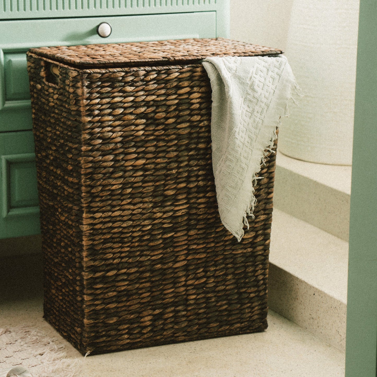 Large Water Hyacinth Laundry Basket With Lid