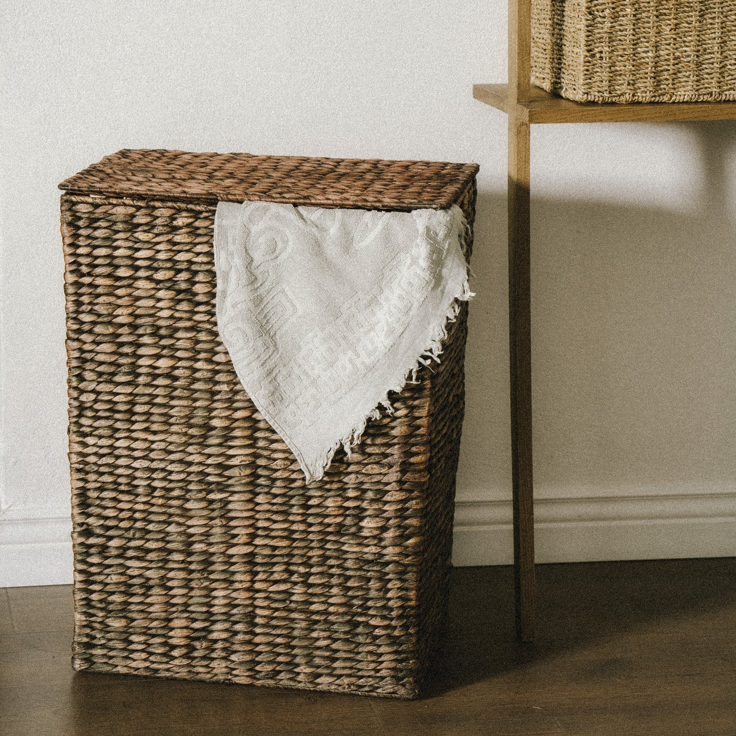 Large Water Hyacinth Laundry Basket With Lid