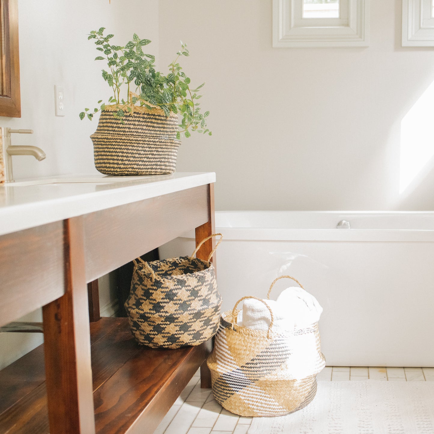 Bold Pattern Seagrass Wicker Planter Vase Set