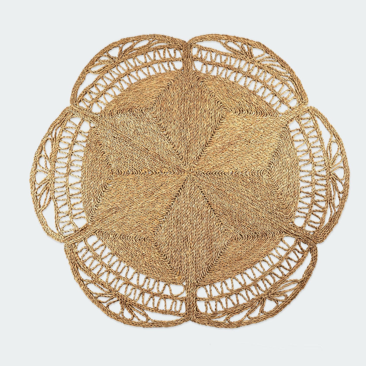 Handwoven Seagrass Rug - Flower Design