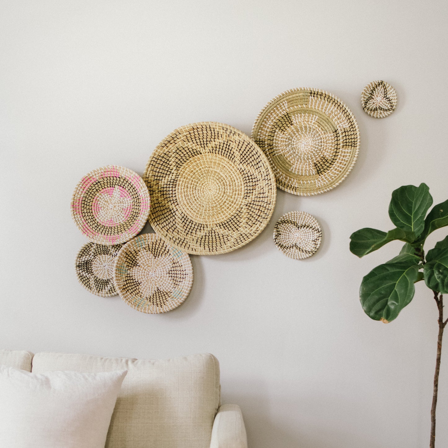 Seagrass Wall Basket Decor Set - Floral and Spiral Designs